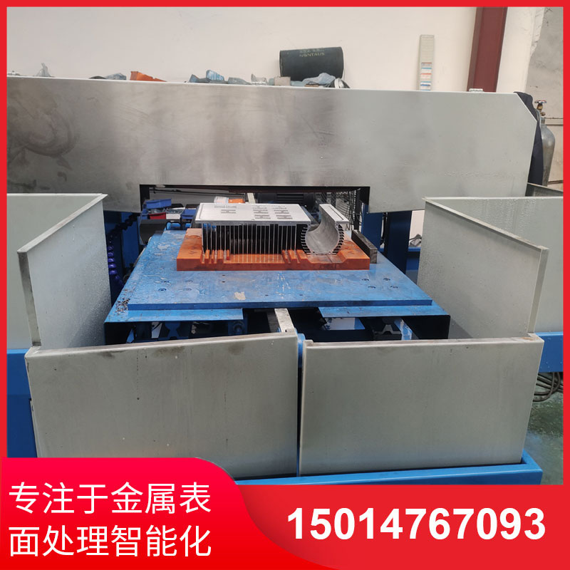 鋁材(cai)直(zhi)紋(wen)拉(la)絲機(ji)廠(chang)傢